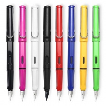 凌美钢笔套装狩猎者系列F尖 磨砂黑/蓝色/白色/亮黑/粉色/绿色/红色/黄色 含F尖钢笔1支、吸墨器1支、一次性墨水胆1支