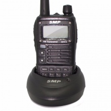摩托罗拉 SMP 818 对讲机 400-470MHZ 