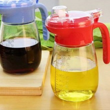 振兴 YH5893 定量油壶 450ml 115*95*178MM 红/蓝颜色随机