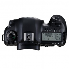 佳能(Canon)EOS 5D Mark IV 5D4单反相机 单反套机 全画幅(EF24-105mmf/4LISIIUSM单反镜头)（含相机包+32G存储卡+清洁套装+读卡器）